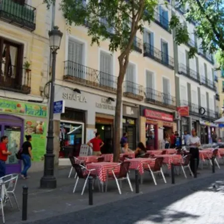 S32-Estudio Con Wifi En Madrid Centro Exterior photo